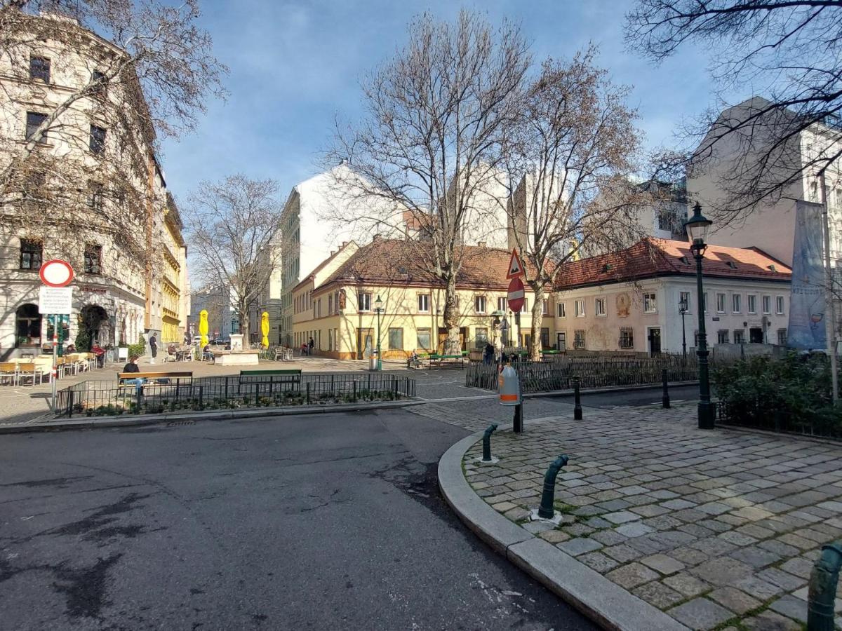 Apartment Am Sobieskiplatz By Interhome Vienna Exterior photo